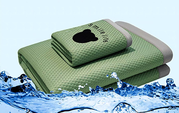 滌綸色母粒，丙綸色母粒,錦綸色母粒，遠(yuǎn)紅外母粒，阻燃母粒，浙江金彩新材料有限公司，無紡布色母粒